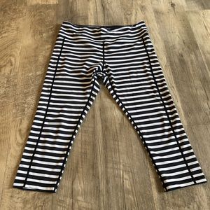 Belcorva Black and White Stripe Pocket Capri.